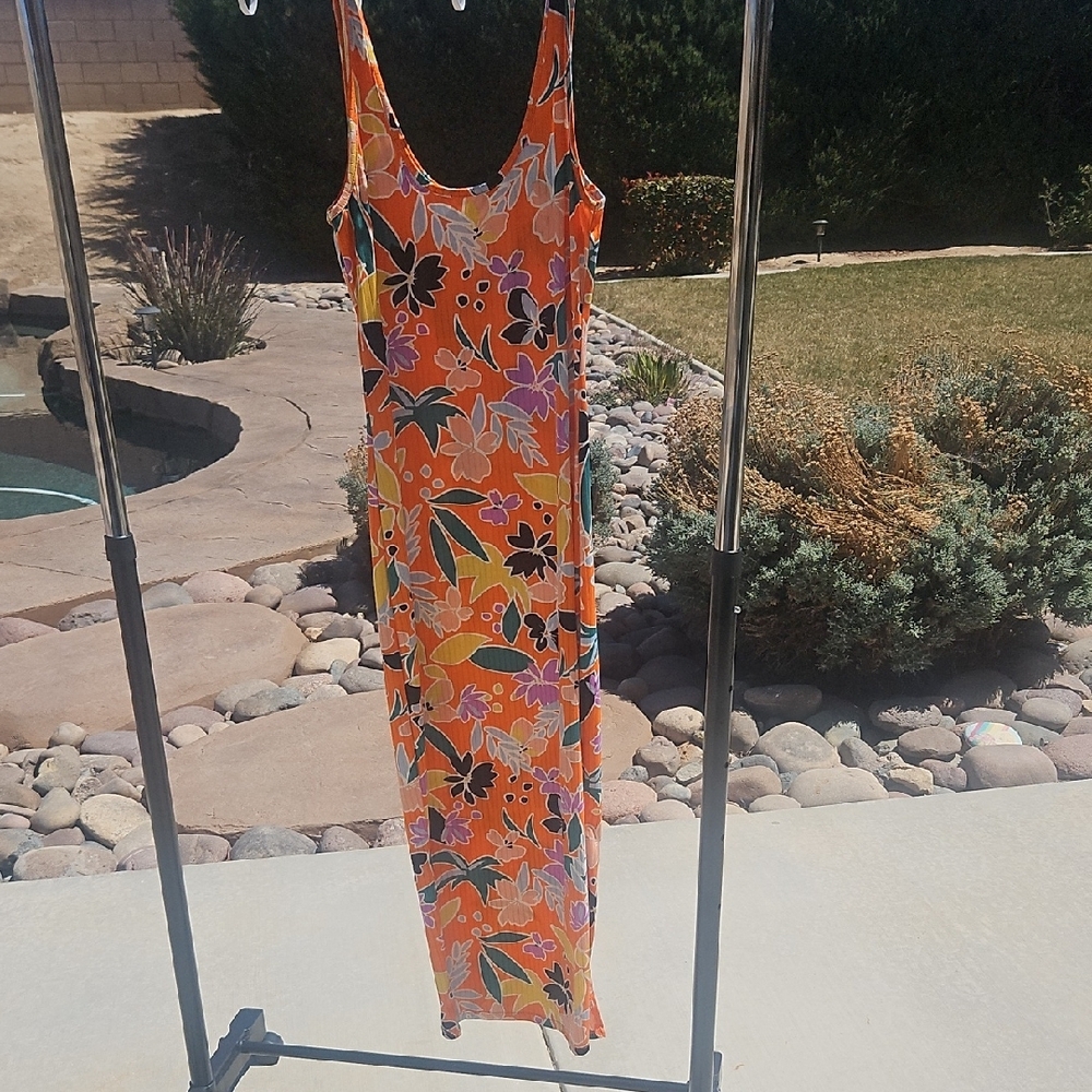 Orange Sheath Maxi Dress with Scoop Neck for Resort Wear